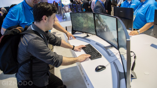 Illustration for article titled I Want Samsung's First Curved Monitor (To Be More Awesome)